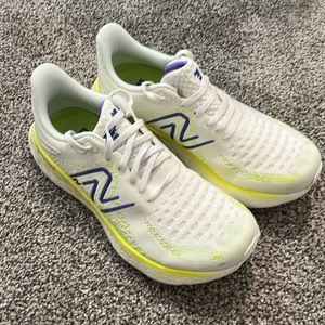 New Balance 1080 v13 Size 7 Wide